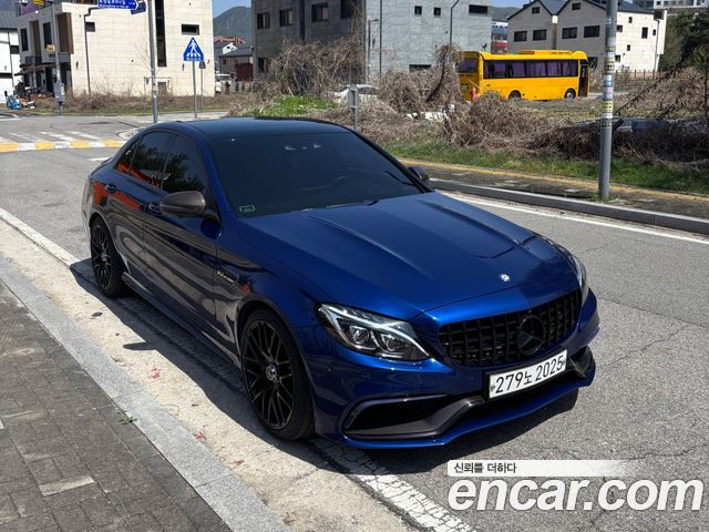 Mercedes-Benz C-Class C63 AMG