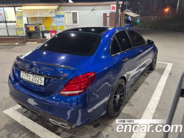 Mercedes-Benz C-Class C63 AMG