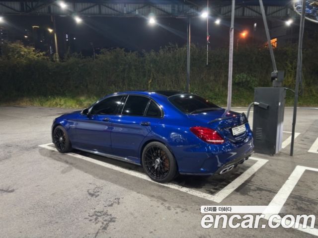 Mercedes-Benz C-Class C63 AMG