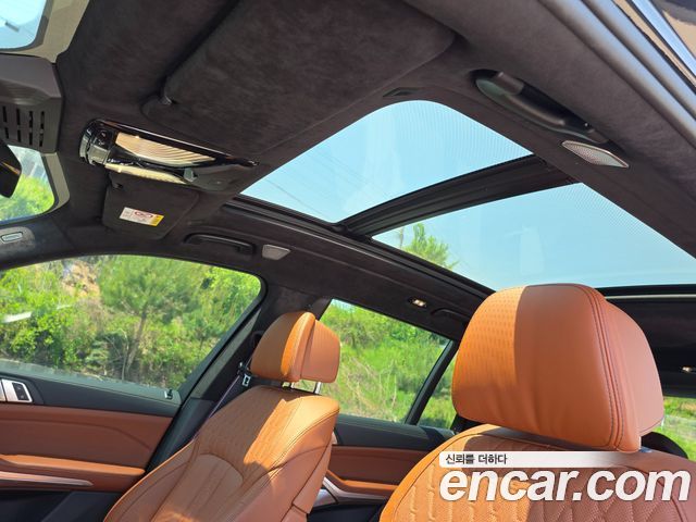 BMW X7 M60i xDrive M sport 6STR