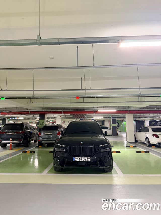 BMW X7 xDrive 40i M Sport 7STR