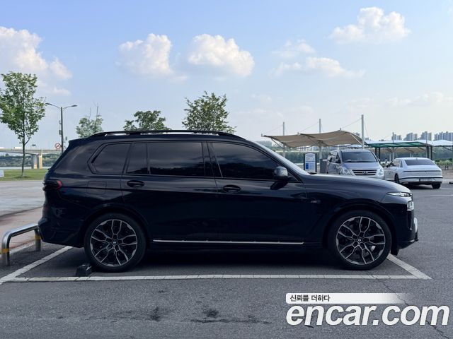 BMW X7 xDrive 40i M Sport 7STR