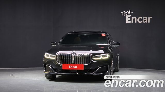 BMW 7-Series 740Li xDrive Design Pure Excellence