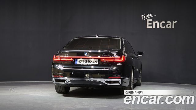 BMW 7-Series 740Li xDrive Design Pure Excellence