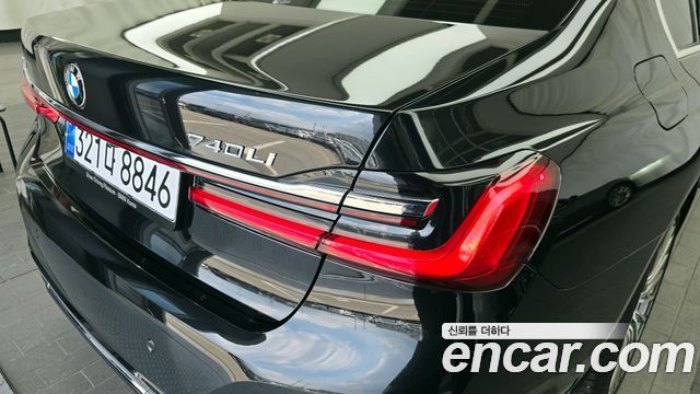 BMW 7-Series 740Li xDrive Design Pure Excellence