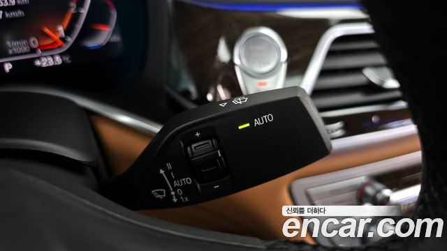 BMW 7-Series 740Li xDrive Design Pure Excellence