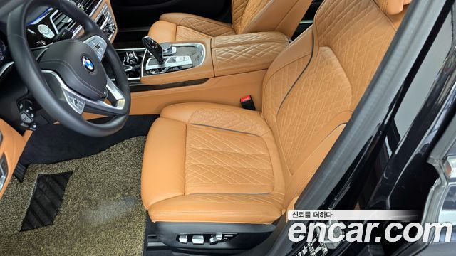 BMW 7-Series 740Li xDrive Design Pure Excellence