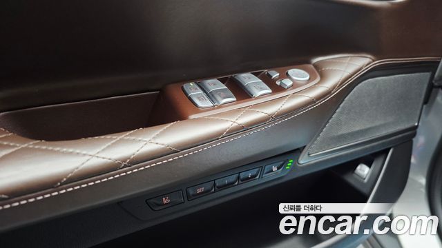 BMW 7-Series 740Li xDrive M Sport Package