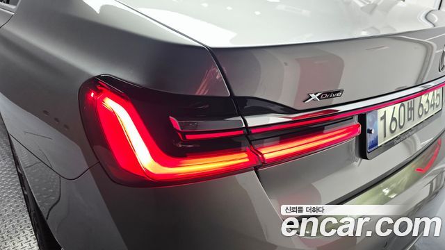 BMW 7-Series 740Li xDrive M Sport Package