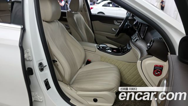 Mercedes-Benz E-Class E220d Exclusive