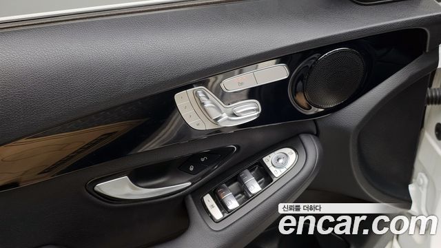 Mercedes-Benz C-Class C200
