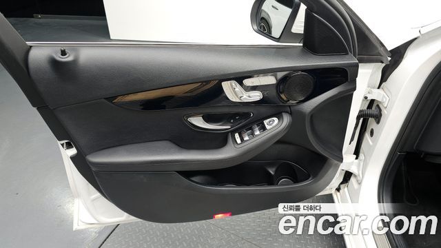 Mercedes-Benz C-Class C200