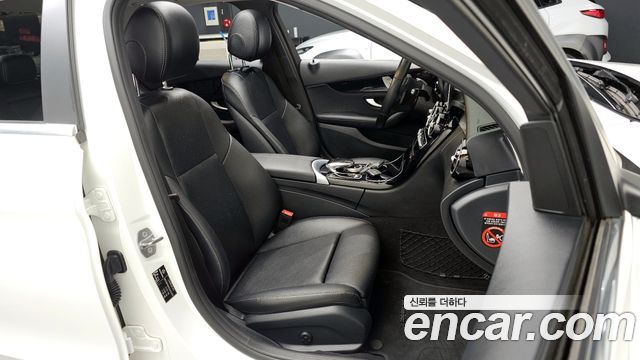 Mercedes-Benz C-Class C200
