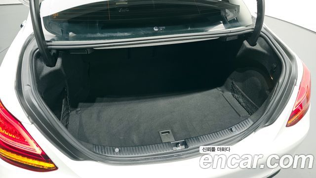 Mercedes-Benz C-Class C200