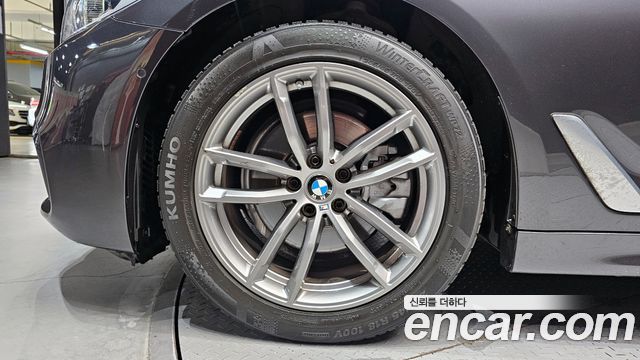 BMW 5-Series 520d M Sport Package Plus
