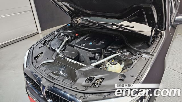 BMW 5-Series 520d M Sport Package Plus