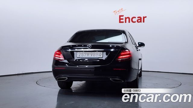 Mercedes-Benz E-Class E250 Avantgarde