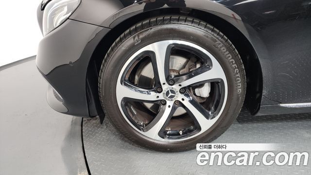 Mercedes-Benz E-Class E250 Avantgarde