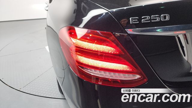 Mercedes-Benz E-Class E250 Avantgarde
