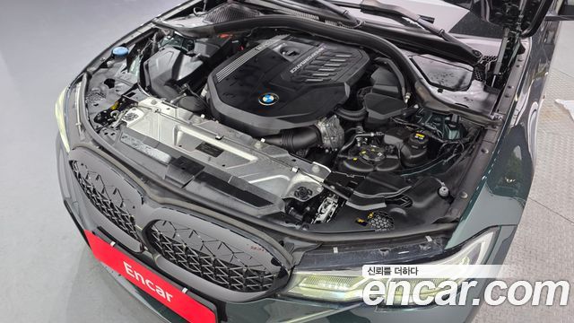 BMW 3-Series 340i Peridot Green Edition