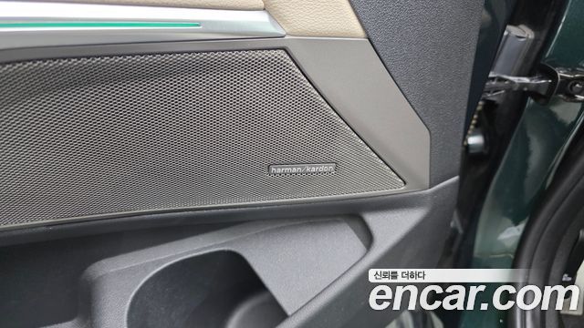 BMW 3-Series 340i Peridot Green Edition