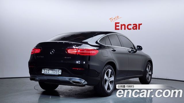 Mercedes-Benz GLC-Class GCL300 4MATIC Coupe