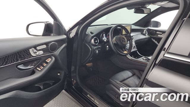 Mercedes-Benz GLC-Class GCL300 4MATIC Coupe