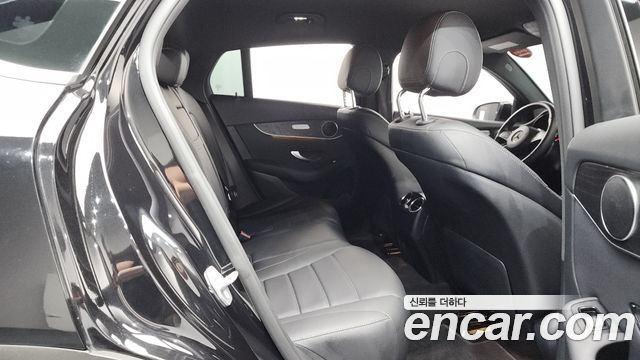 Mercedes-Benz GLC-Class GCL300 4MATIC Coupe