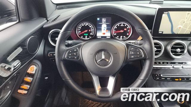 Mercedes-Benz GLC-Class GCL300 4MATIC Coupe