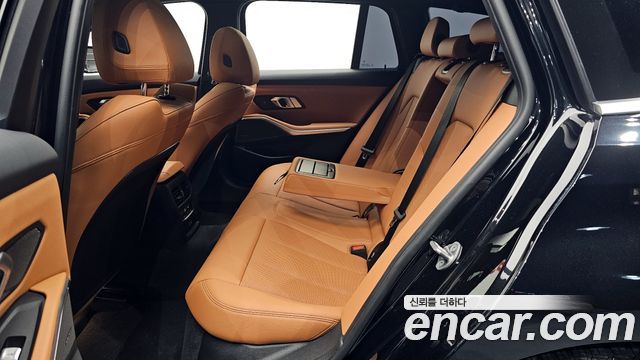 BMW 3-Series 320i Touring
