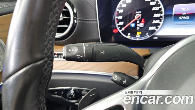 Mercedes-Benz E-Class E300 4MATIC Exclusive