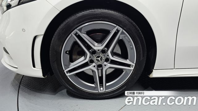Mercedes-Benz A-Class A250 4MATIC Sedan