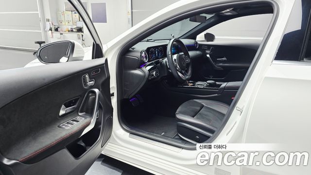 Mercedes-Benz A-Class A250 4MATIC Sedan