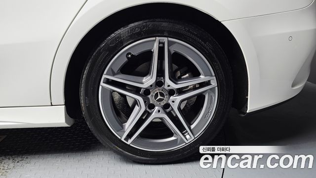 Mercedes-Benz A-Class A250 4MATIC Sedan