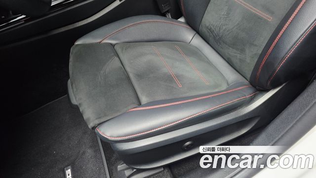 Mercedes-Benz A-Class A250 4MATIC Sedan