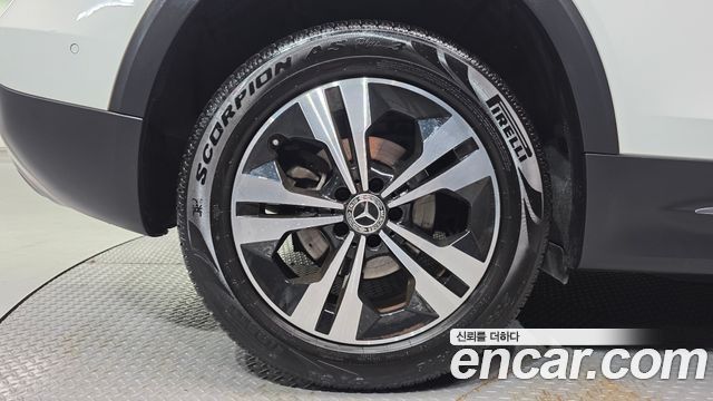 Mercedes-Benz GLB-Class GLB200 d