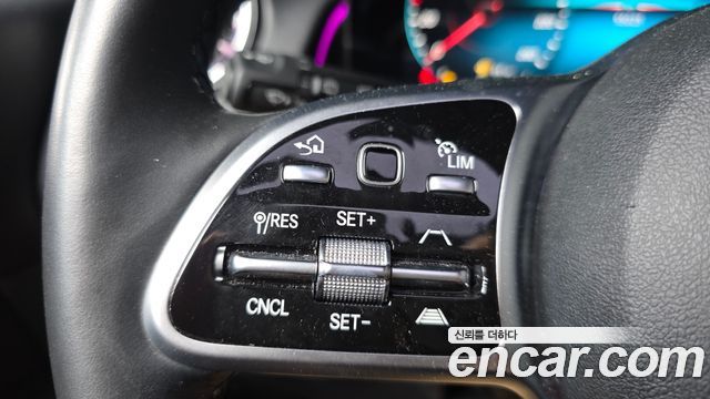 Mercedes-Benz GLB-Class GLB200 d