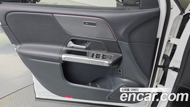 Mercedes-Benz GLB-Class GLB200 d