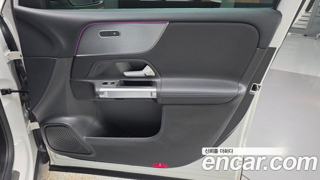 Mercedes-Benz GLB-Class GLB200 d