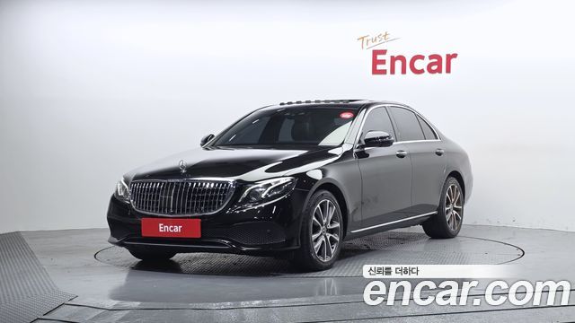 Mercedes-Benz E-Class E300 4MATIC Avnatgarde