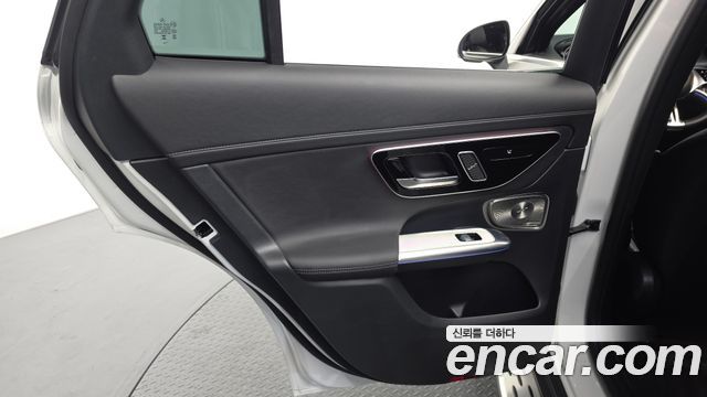 Mercedes-Benz GLC-Class GLC300 4MATIC Avnatgarde Coupe