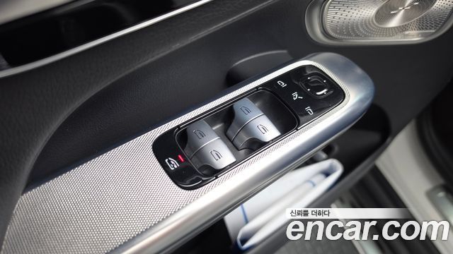 Mercedes-Benz GLC-Class GLC300 4MATIC Avnatgarde Coupe