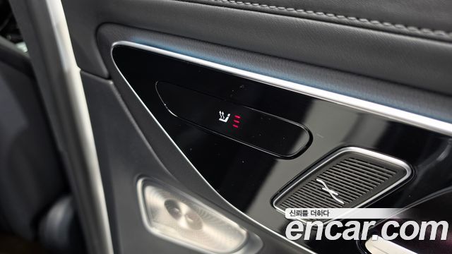 Mercedes-Benz GLC-Class GLC300 4MATIC Avnatgarde Coupe