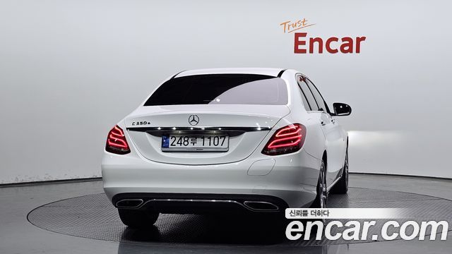 Mercedes-Benz C-Class C350e