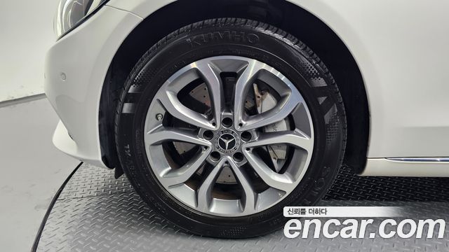 Mercedes-Benz C-Class C350e