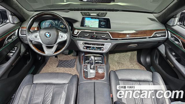 BMW 7-Series 750Li xDrive Premium