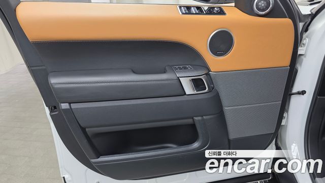 Land Rover Range Rover Sport 3.0 SDV6 HSE Dynamic