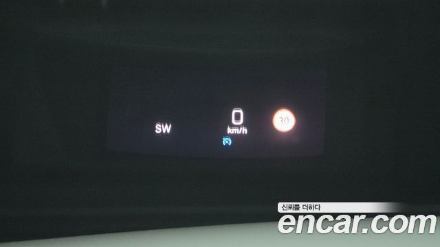 Mercedes-Benz E-Class E300 4MATIC Avnatgarde
