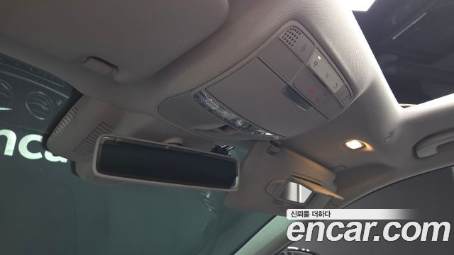 Mercedes-Benz E-Class E300 4MATIC Avnatgarde