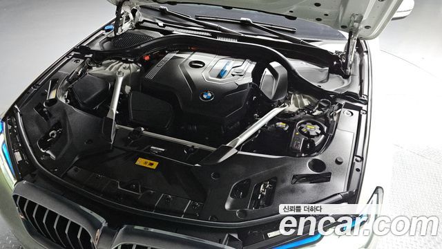 BMW 5-Series 530e M Sport